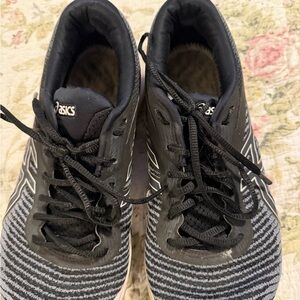 ASICS Men's Striped Black and White Athletic Shoes